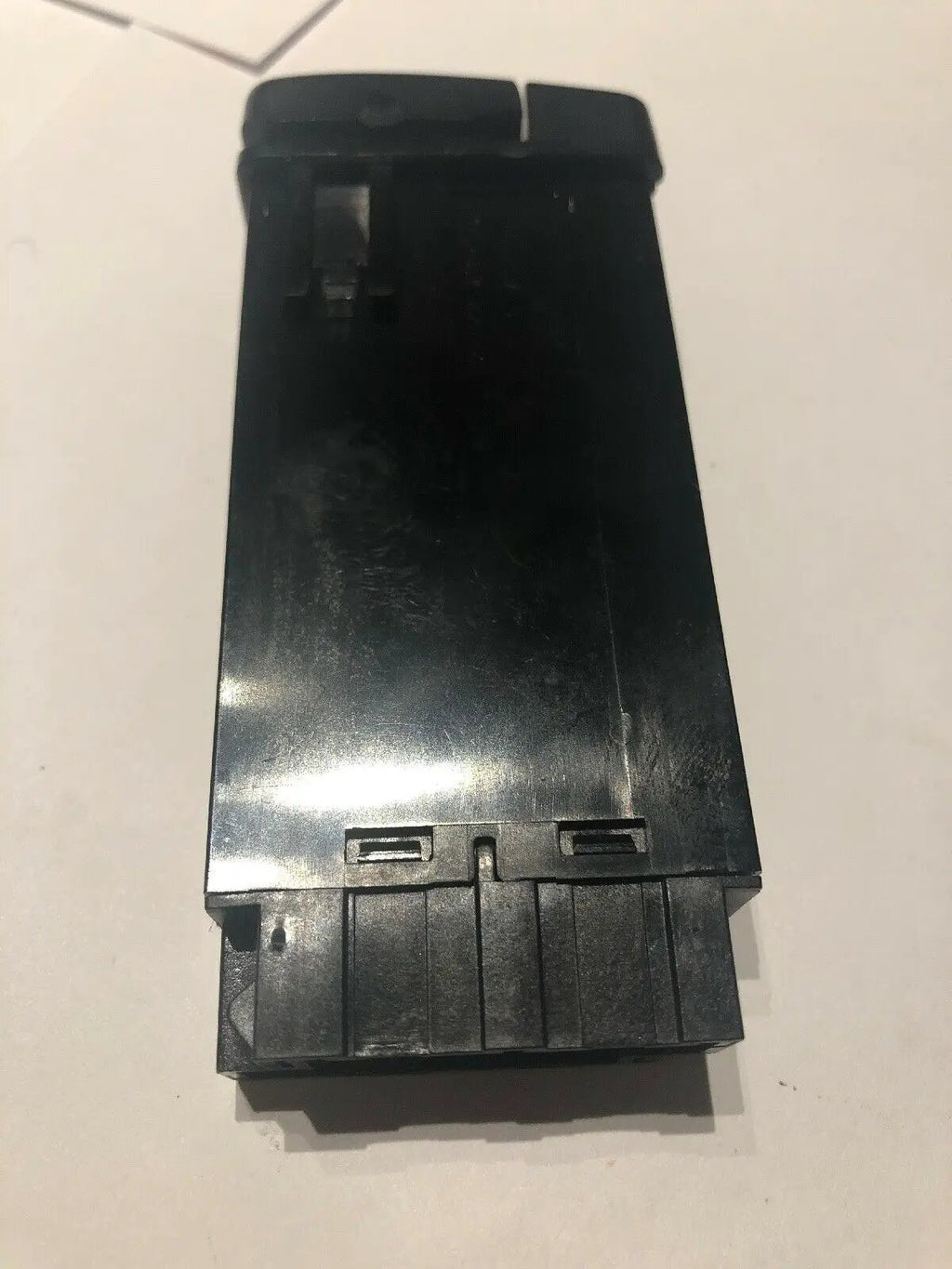 VOLVO 960 95-97 VOLVO S90 V90 97-98 850 94-97 HAZARD SWITCH OE # 91 25 204 by Volvo