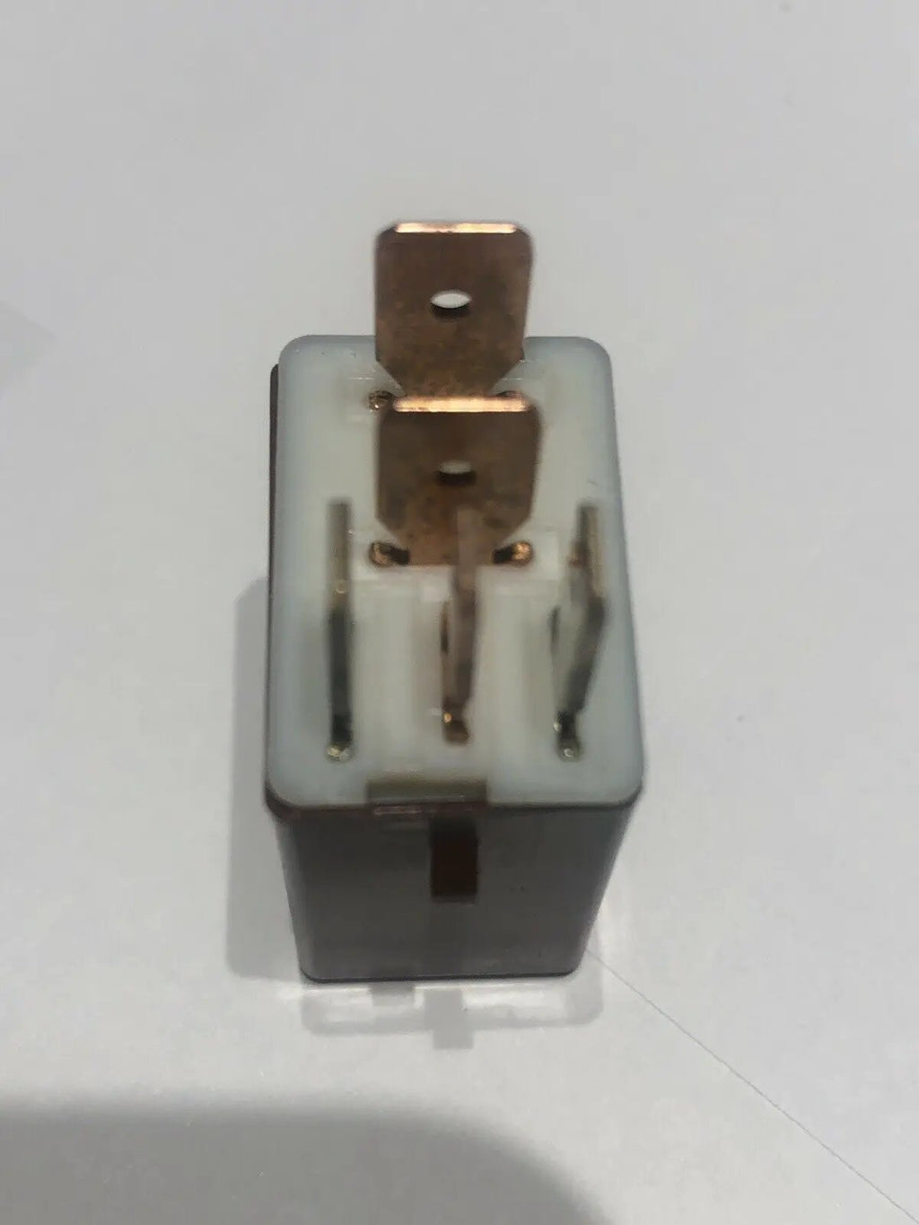 DENSO TOYOTA RELAY 90084-98032 by DENSO