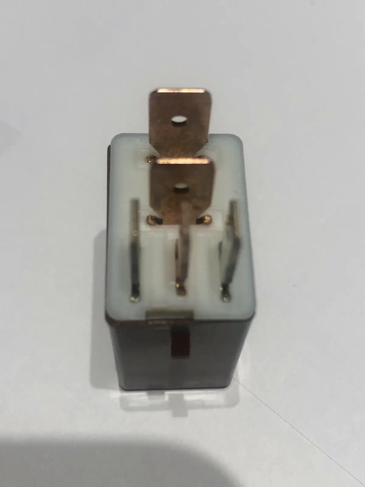 DENSO TOYOTA RELAY 90084-98032 by DENSO