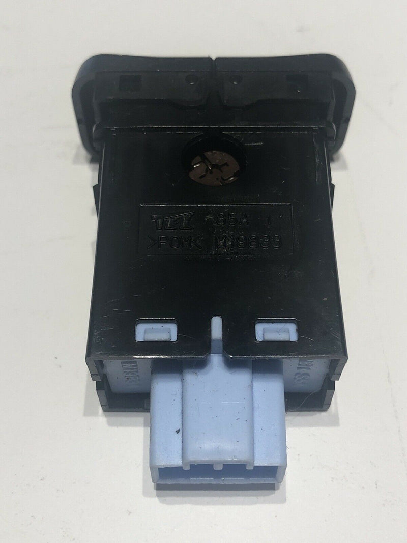 2003-2005 Honda Accord sunroof switch M19833