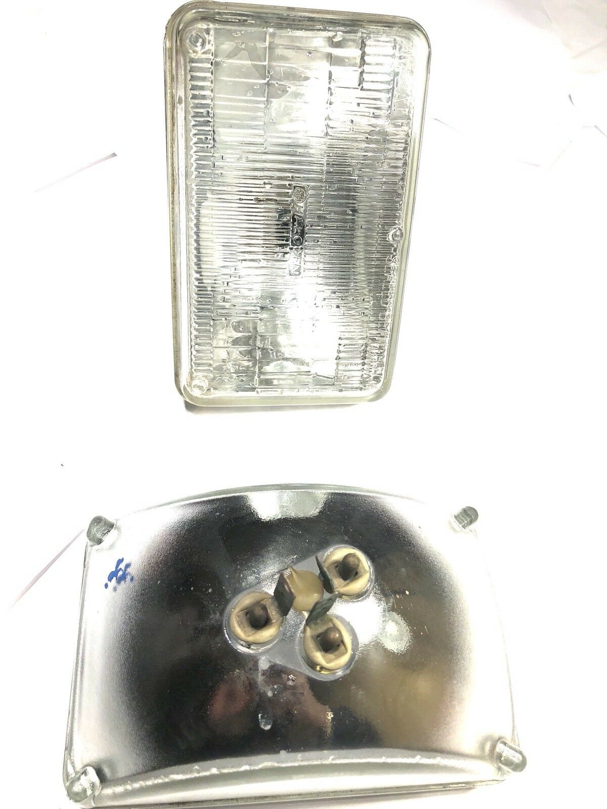 OEM HALOGEN FITS  - Driver Side & Passenger Replacement Fog Light