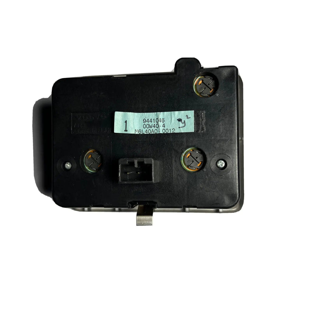 New 2001 OEM VOLVO V70 2.4T HEADLIGHT SWITCH 9441046 DIMMER/DEFOG SWITCH by VOLVO OEM