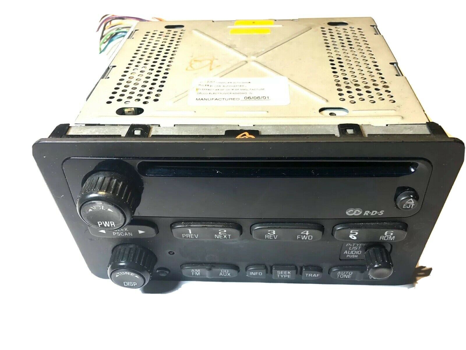 Chevy Cavalier 2001 Radio AM FM CD Player w Aux iPod MP3 Input UN0  RDS 10335223