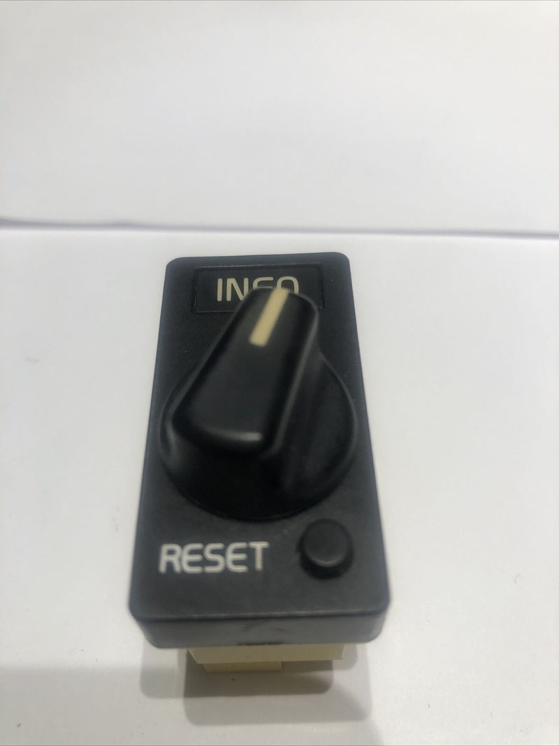 VOLVO 850 93-95 1993-1995 INFO RESET TRIP COMPUTER SWITCH  OEM # 3523260