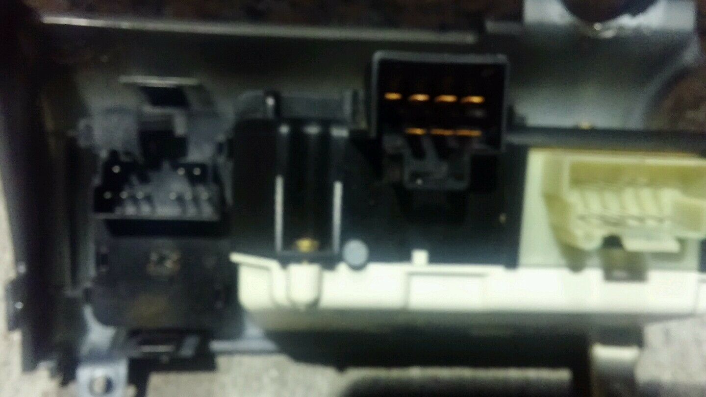 Slightly used brown, GRAND DODGE CARAVAN TOWN COUNTRY CRYSLER HEADLIGHT SWITCH