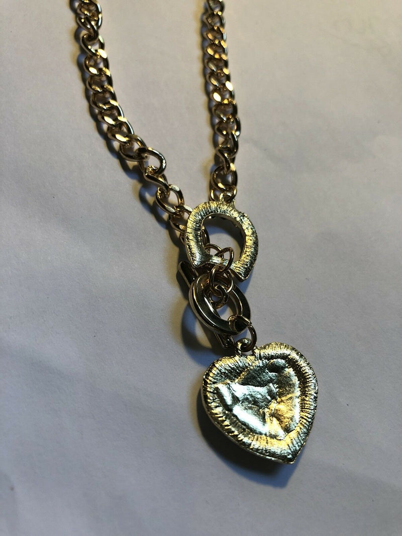 Gold  Heart Costume Jewlrey Toggle Necklace