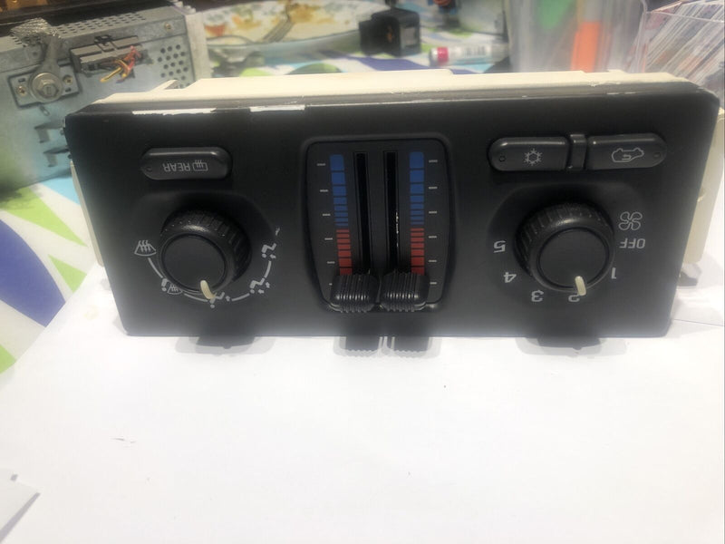 02-09 CHEVROLET TRAILBLAZER AC HEATER CLIMATE TEMPERATURE CONTROL