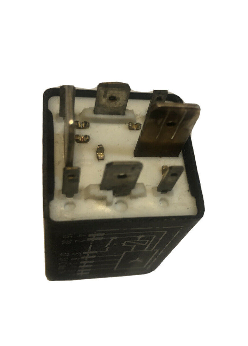 VW Audi Fuel Pump Relay 409 Volkswagen, Jetta, Golf, Passat 1J0906383