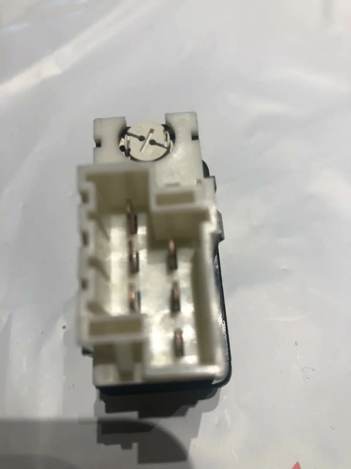Volvo 850 Power Sunroof Window Sun Roof Control Switch Button 9128537 OEM by Volvo