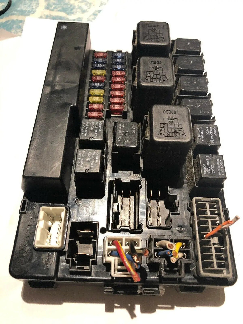 NISSAN MAXIMA & QUEST FUSE RELAY 3.5 JUNCTION BOX 2004 2005 2006 OEM 284B7CN000 by 2004 - 2006 NISSAN QUEST 3.5