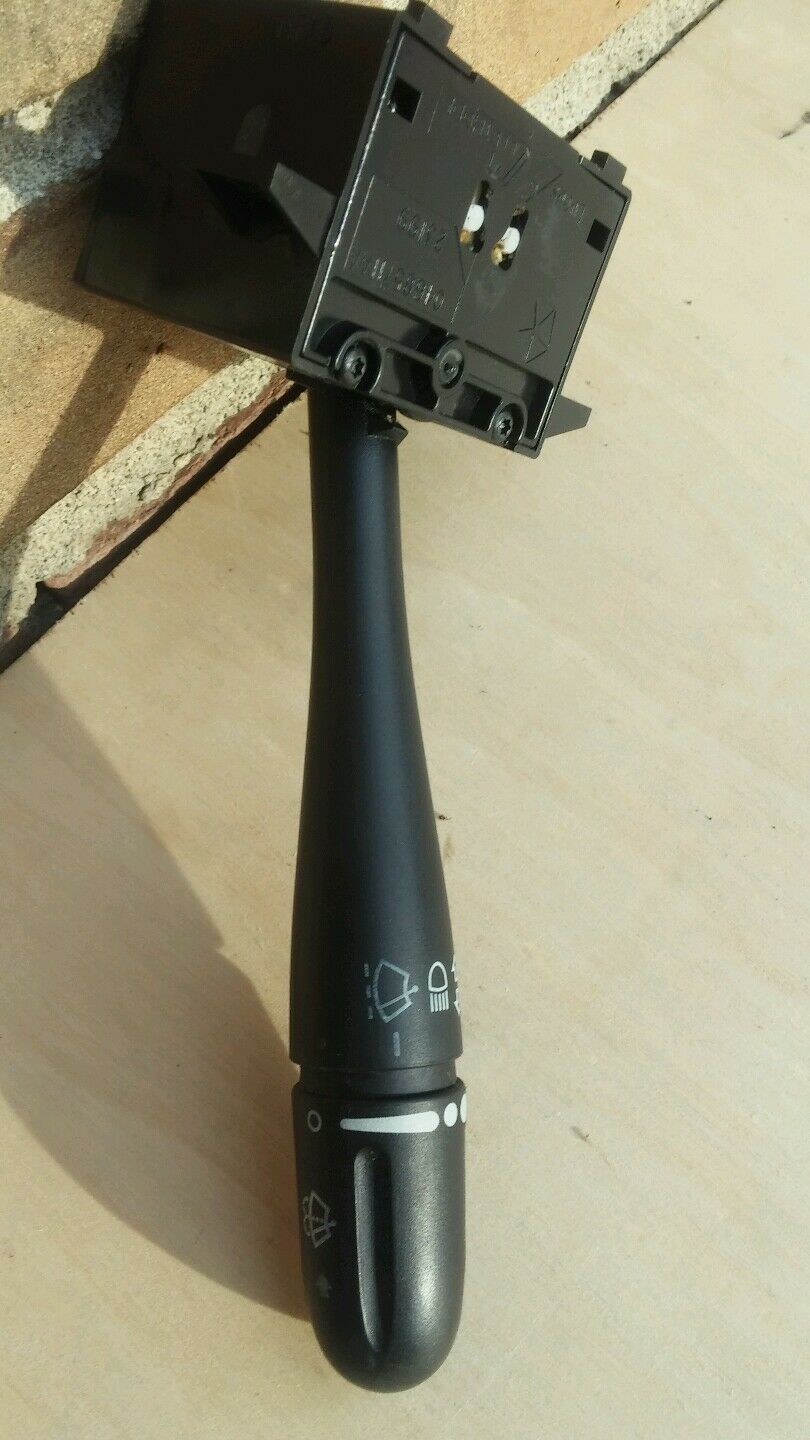 2005/1 TOWN & COUNTRY CARAVAN OEM TURN SIGNAL MULTI FUNCTION SWITCH-WIPER good