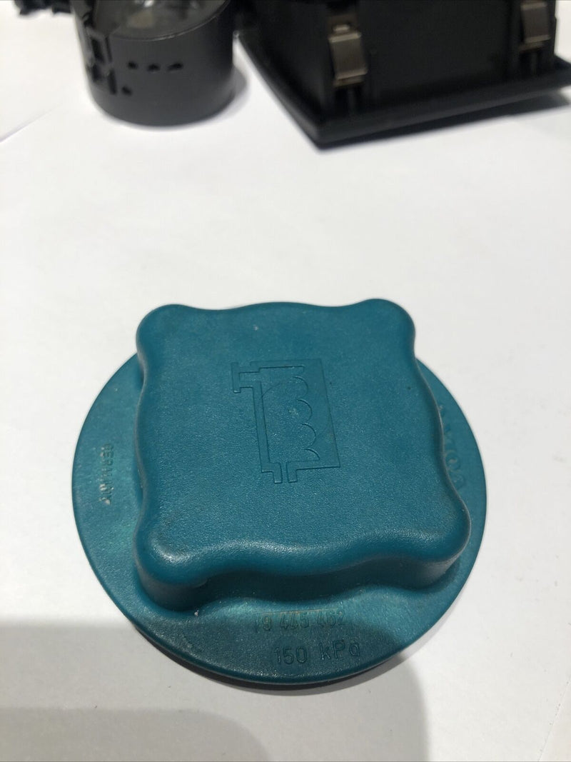 Used VOLVO 940 740 240 Engine Coolant Cap