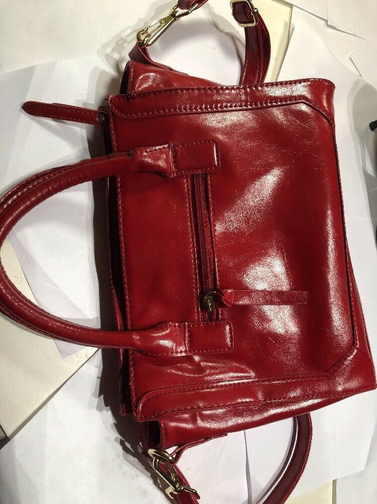 ️Near Mint ELLEN TRACY Red Faux Leather Crossbody Shoulder Bag Purse️