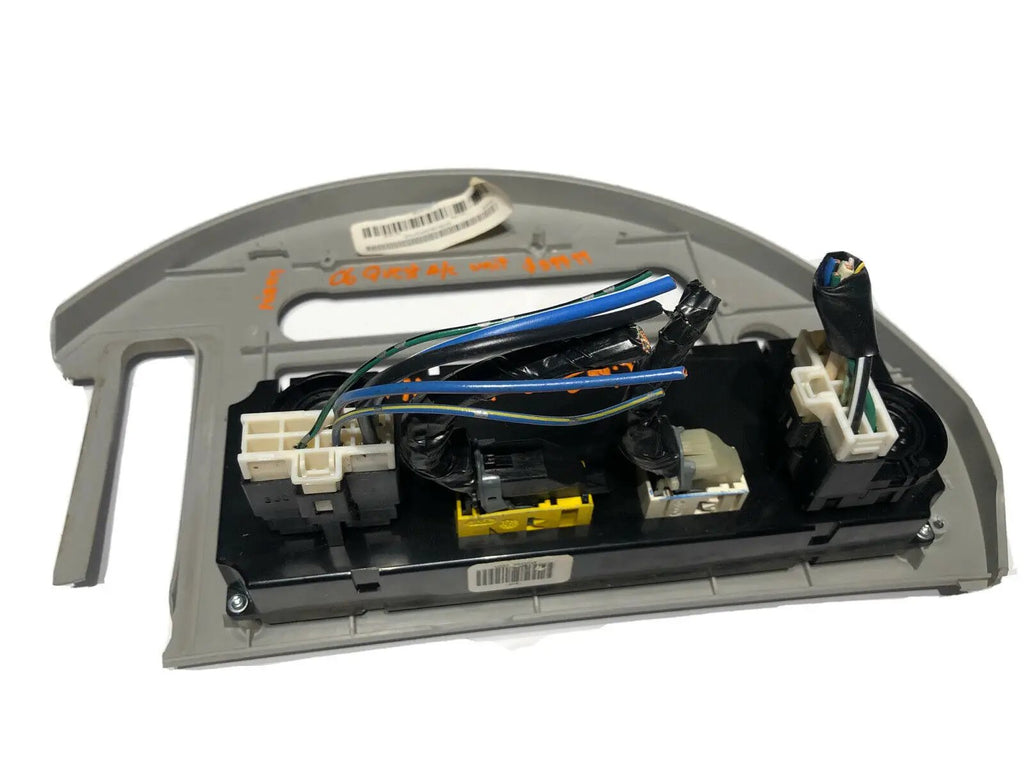 Nissan Quest Climate Heater A/C Control 05-06 27500-ZM00B I132000B by Nissan