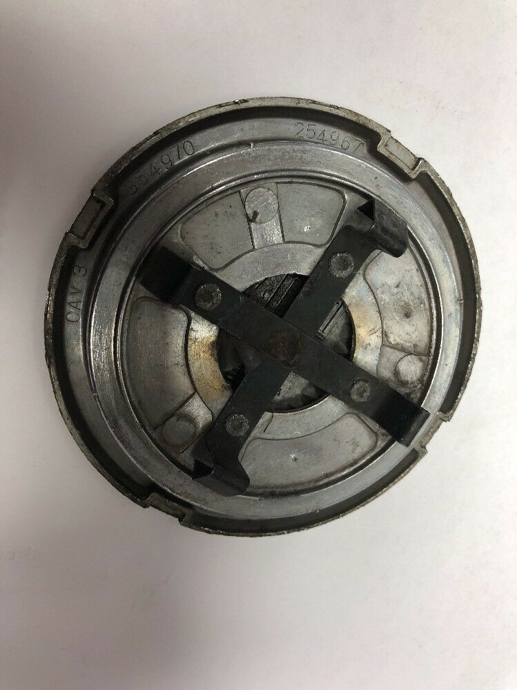 CADILLAC spoke HUBCAP center 81-85 255063 254967 DEVILLE seville OEM