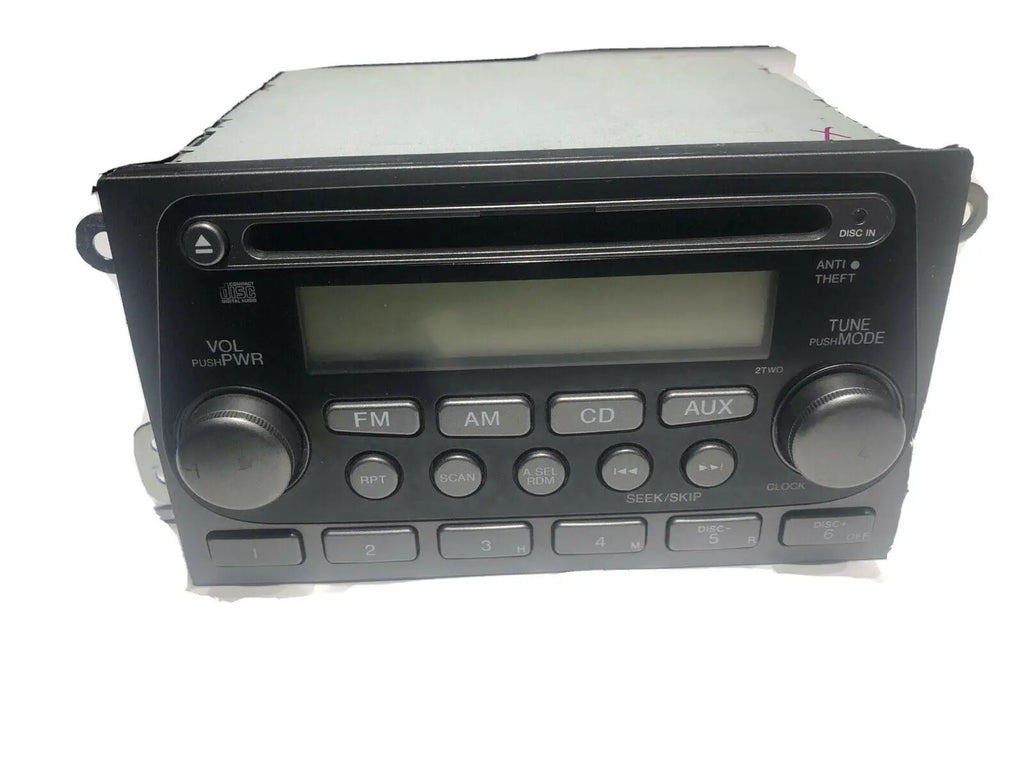 2005-06 2006 HONDA ELEMENT RADIO: AM/FM/CD Player Receiver OEM by HONDA