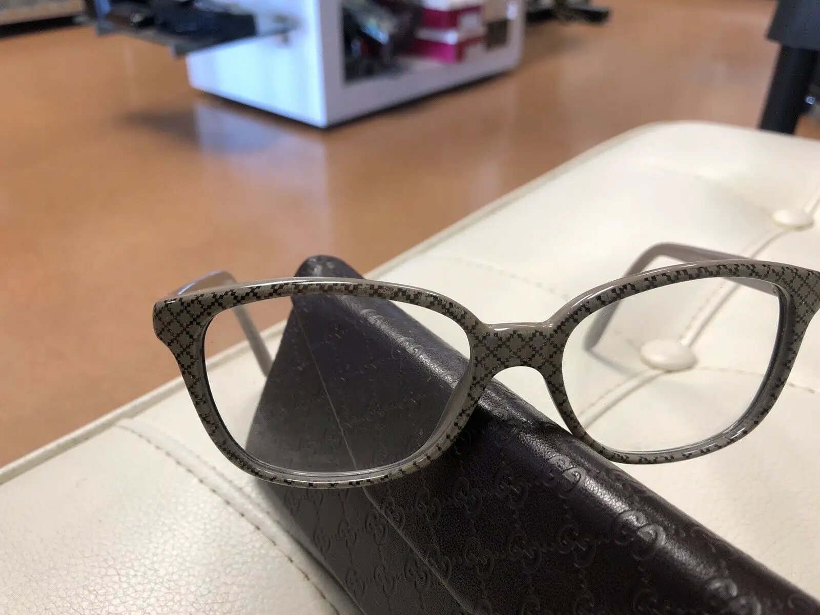 NICE Gucci GG 0192OA Rx Eyeglasses FRAMES 001 Black 49[]20-150 Gold C438 by Gucci