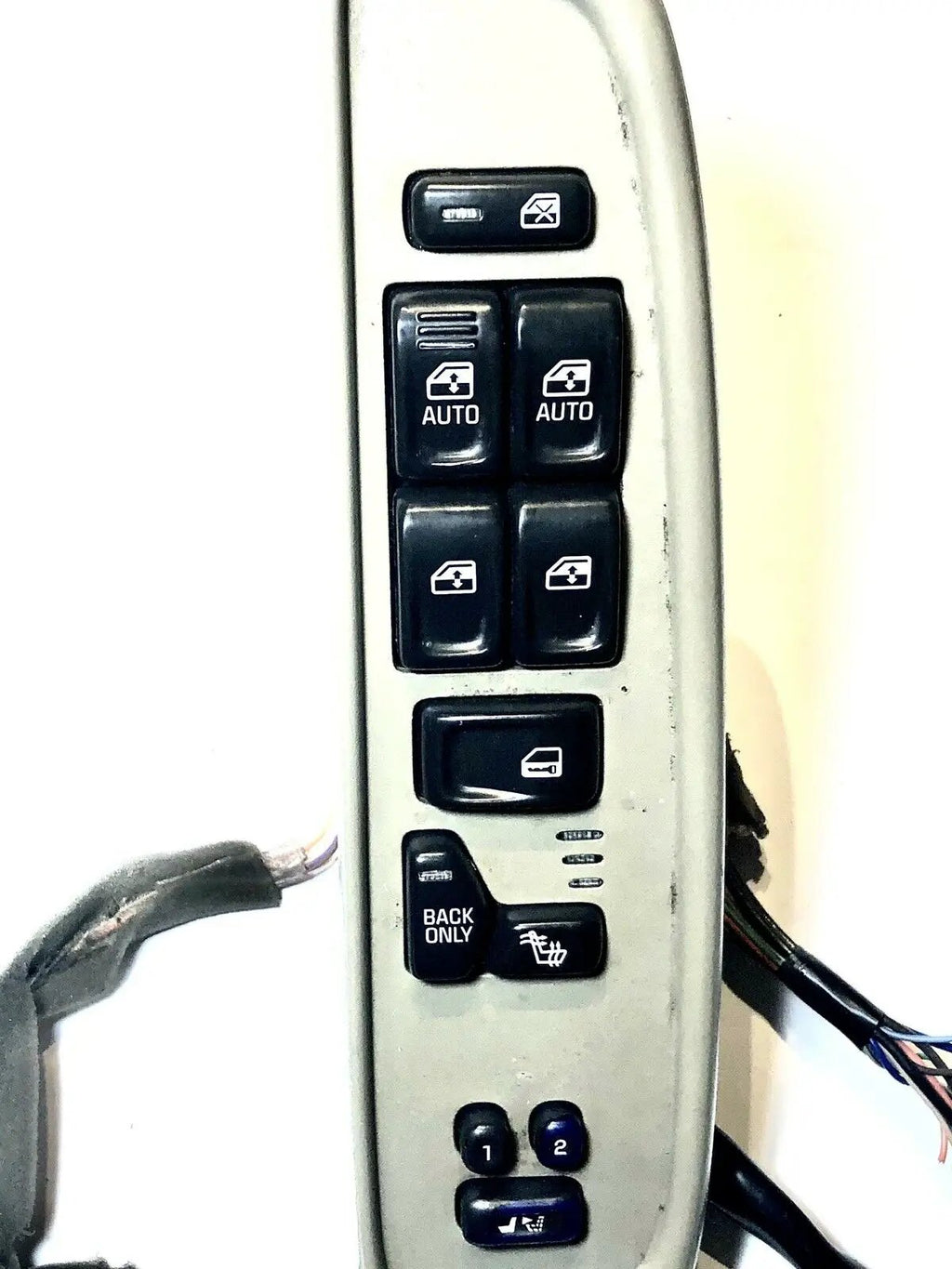 Driver Master Widow Switch Memory/Heated Seat 15204724 Fits 02-04 BRAVADA B215 by BUICK