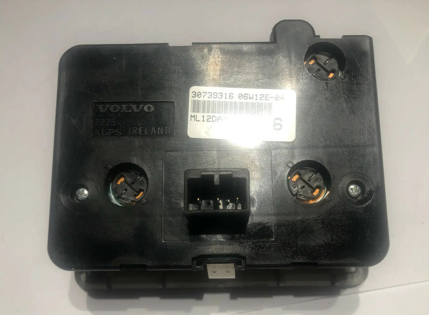 Volvo 2001 02 03 04 05 06 S60 S80 V70 OEM Head light Switch 8691753 / 30739316 by OEM Volvo