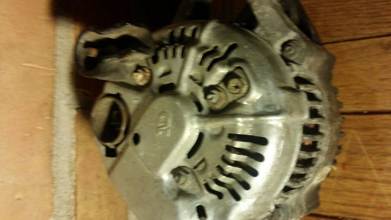 1998 DODGE CARAVAN SE ALTERNATOR DENSO MADE IN JAPAN 4727220 & 121000-3521  OEM