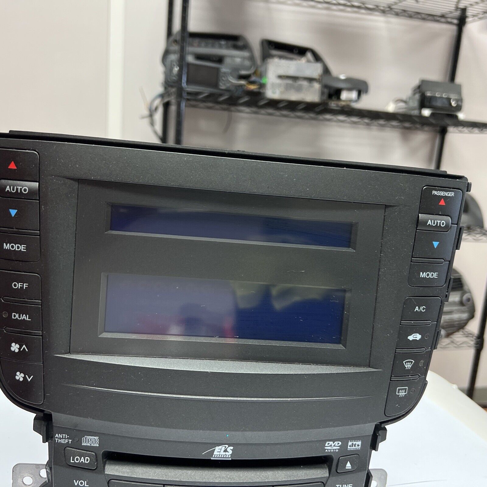 2004-2006 ACURA TL NAVIGATION AM FM CASSETTE 6 CD DVD PLAYER DISPLAY TRIP SCREEN