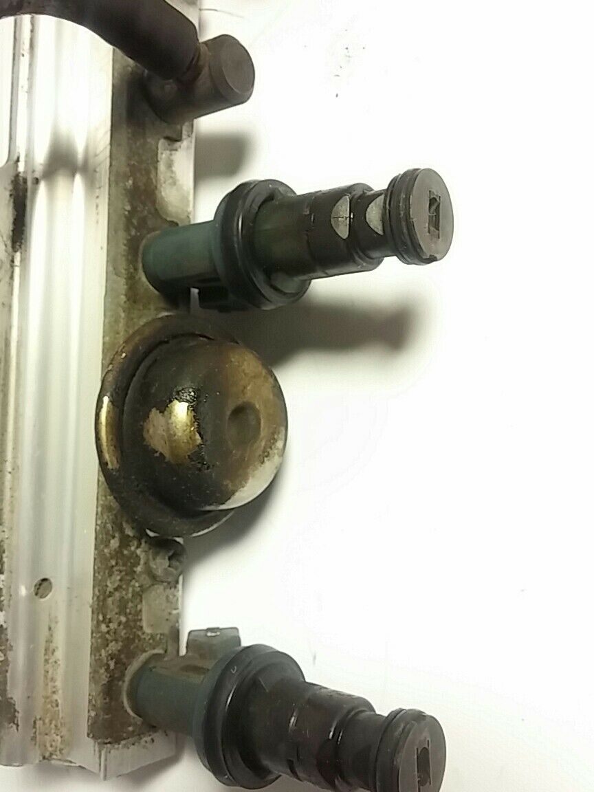 Volvo Green Fuel Injectors 9202100, filter, Rail, 9186836: S70 V70 XC70 S60 S80