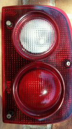 2002-03 LAND ROVER FREELANDER left Tail Light OEM Driver side 22960104 XFP000 10