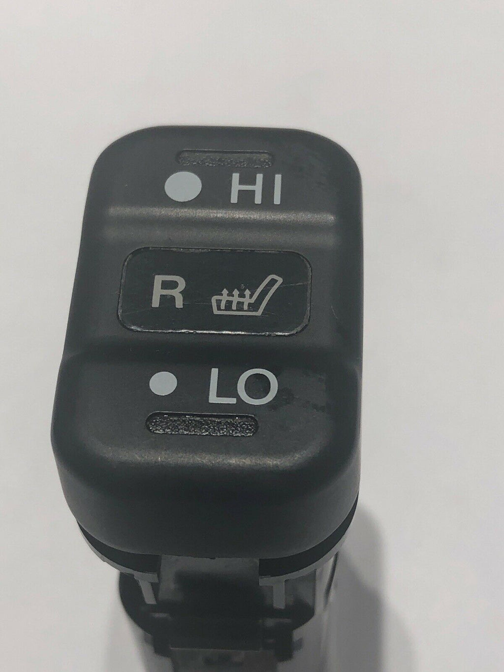 04-05 Honda Pilot Passenger Front Seat Heat Switch OEM 38135S9VC01ZA