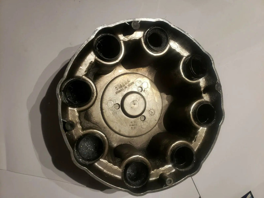 OEM Chevy 5079C 8 lug wheel center cap 2500 3500 4500 by GM