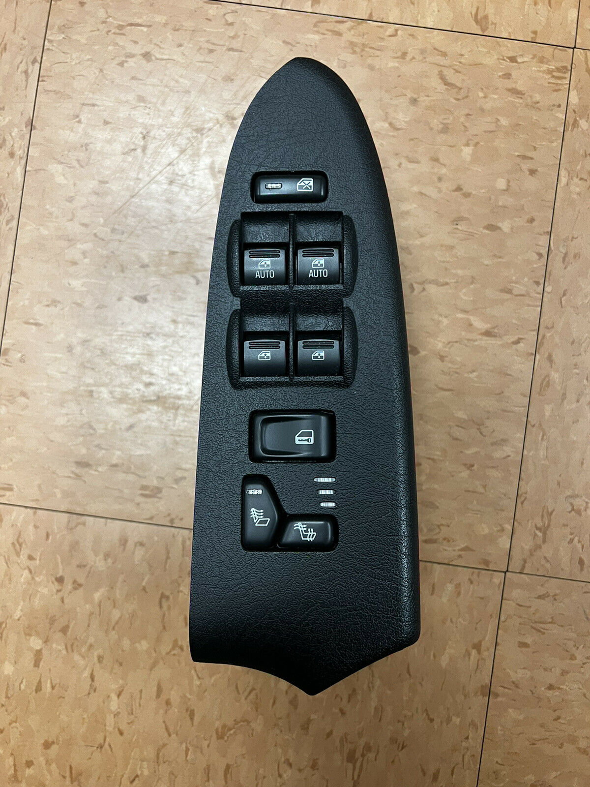 2006-2009 Chevy Trailblazer Driver Side Power Window Master Switch 25861575