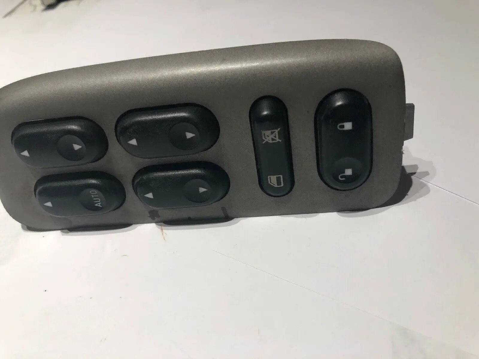 Driver Left Master Door Switch Front MAZDA TRIBUTE Fits 01 02 03 04 05 06 by DALEY1DEALS,LLC.