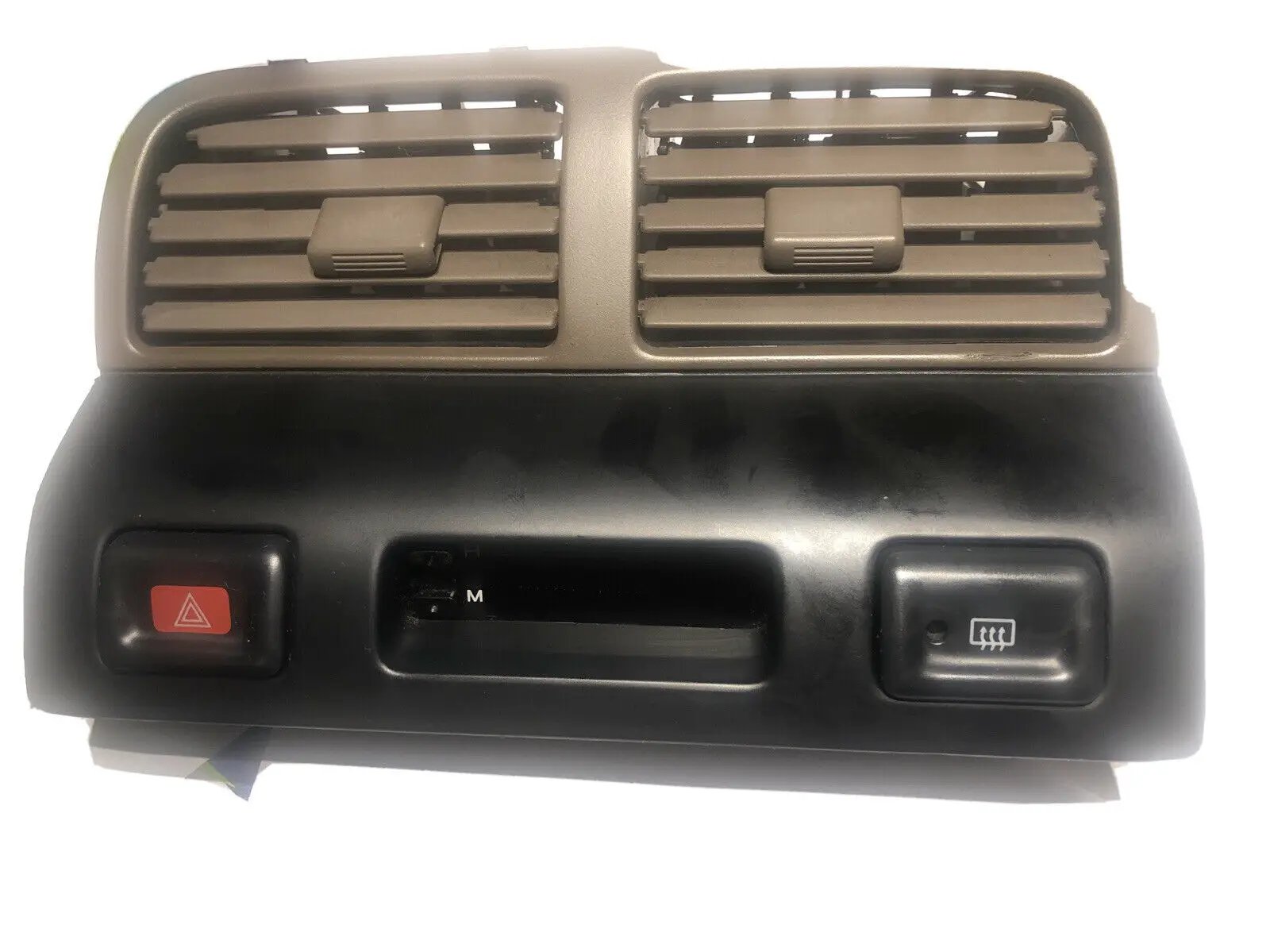 95-99 NISSAN MAXIMA BROWN CENTER DASH VENT SWITCH BEZEL 6875040U10 trim panel by Nissan