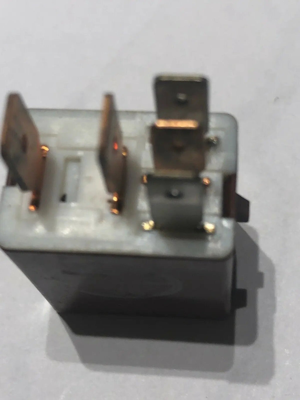 DENSO TOYOTA RELAY 90084-98032 by DENSO
