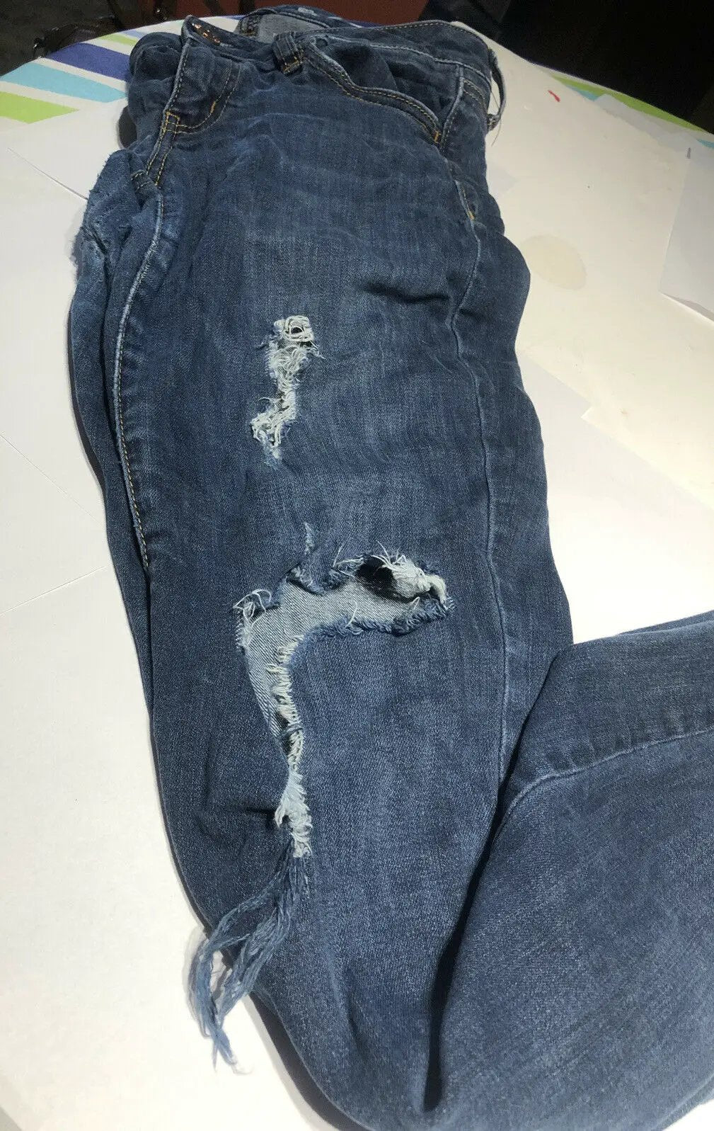 AMERICAN EAGLE OUTFITTERS Super Stretch Distressed Skinny Jean Women's Size 0 by American Eagle Outfitters