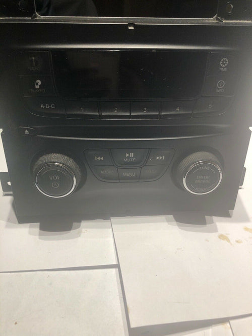 13 DODGE DART AM/FM RADIO CD STEREO AUDIO PLAYER P/N 04692355ae