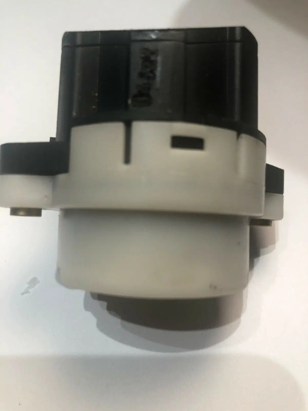 Volvo steering column Ignition switch 8645228 V70 S60 XC90 XC70 S80 01-09 by Volvo