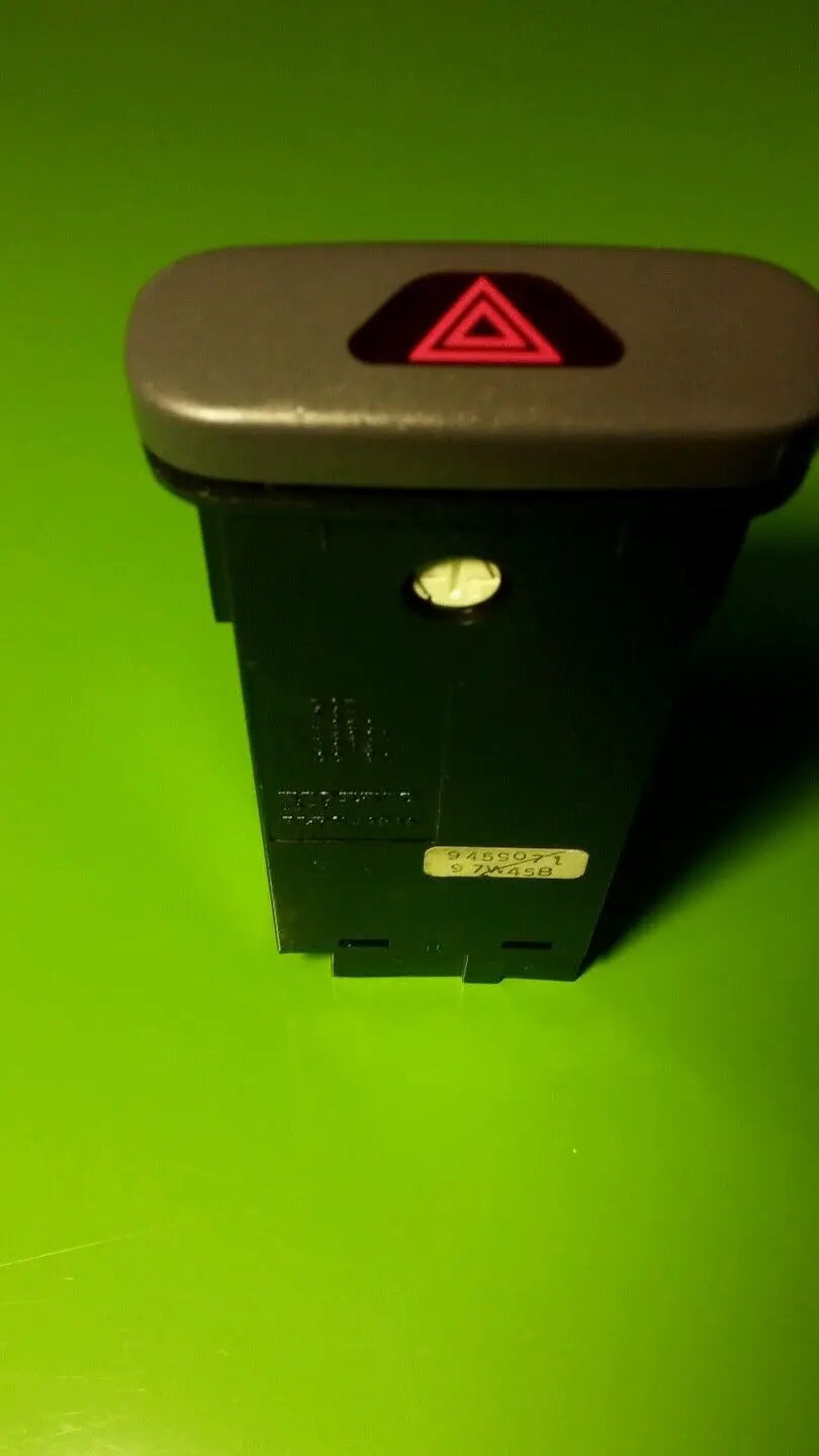 Like/;VOLVO S70 V70 / 98-04 VOLVO C70 Hazard Switch 9459071 8622091 6849843 by Volvo