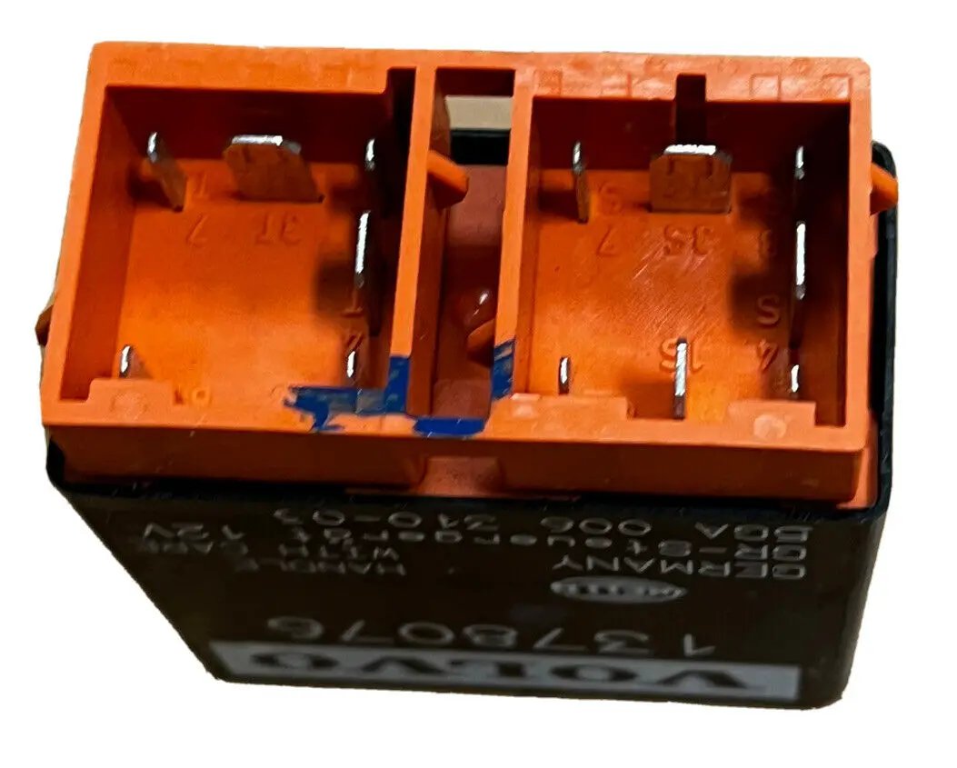96-00 VOLVO 850 V70 S70 CRUISE CONTROL RELAY OEM 1378076 OEM by Volvo