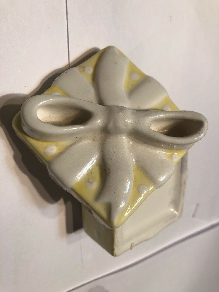 May Co Square Ceramic Trinket Box,White/Yellow Ribbon Gift.