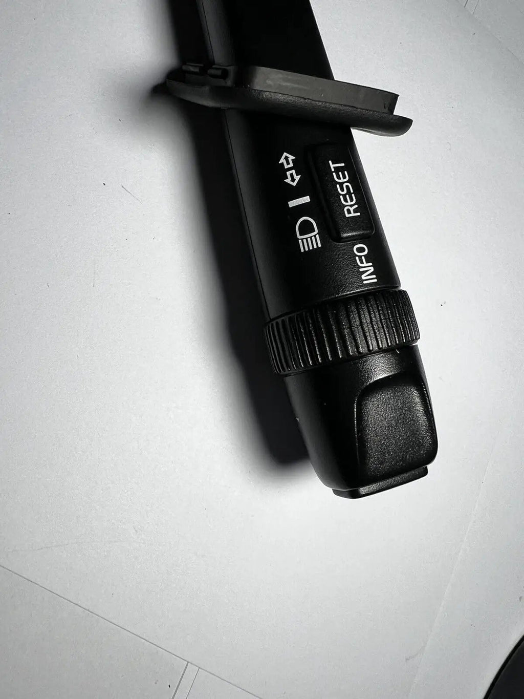 Genuine OEM Combination Switch for Volvo 31268566 by Genuine Volvo