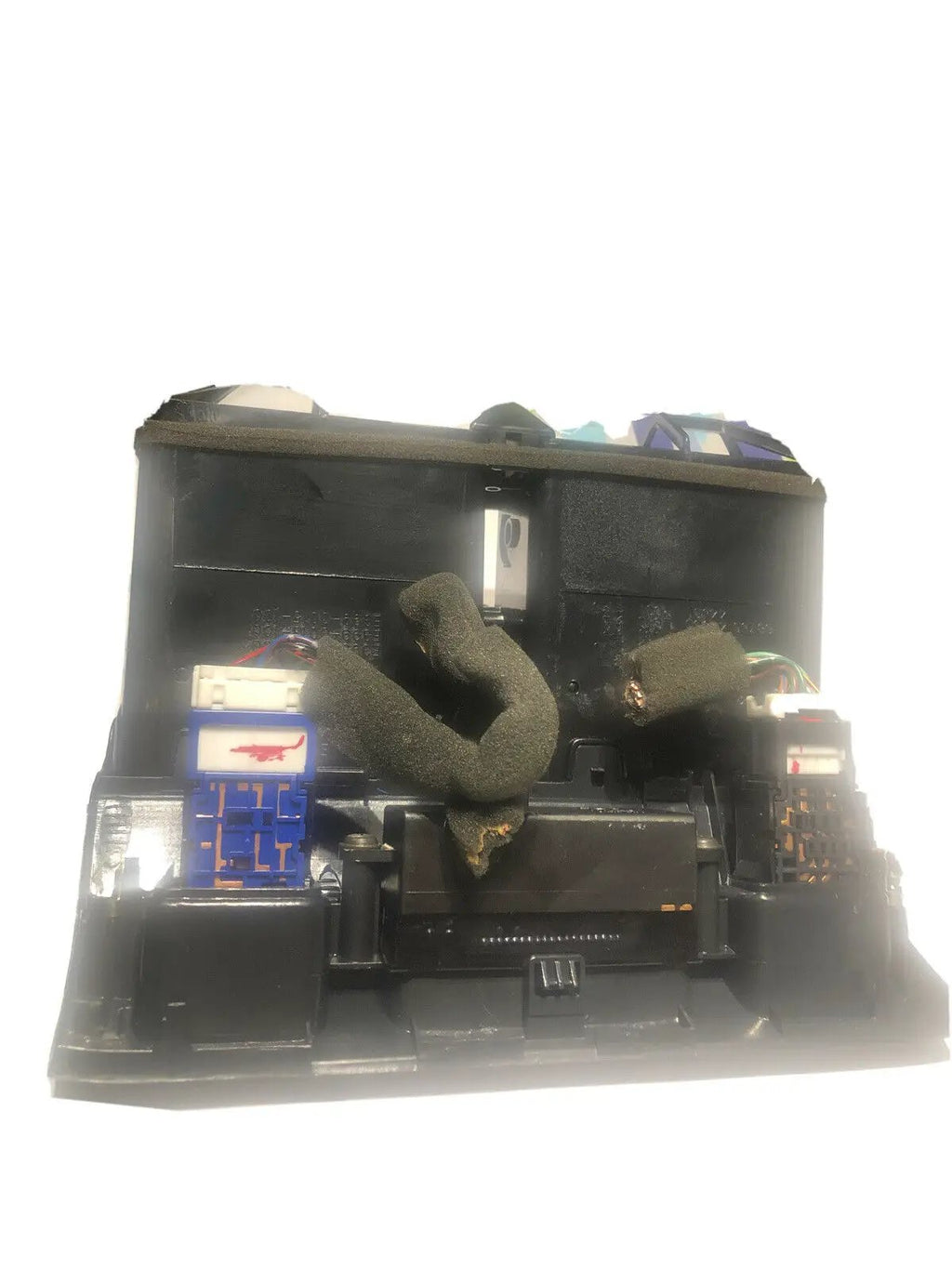95-99 NISSAN MAXIMA BROWN CENTER DASH VENT SWITCH BEZEL 6875040U10 trim panel by Nissan