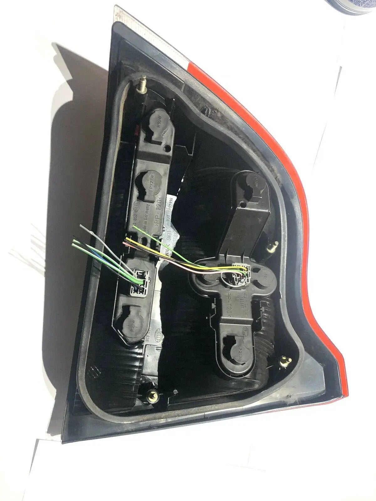 Volvo S60 sedan LEFT DRIVER TAIL LIGHT ASSEMBLY housing OEM 01-04 taillight LH by Volvo