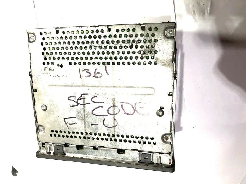 Volvo 90 70 40 Series 1997-2004 Radio AM FM CD Cassette PN 3533771-1 Face SC-816 by Volvo