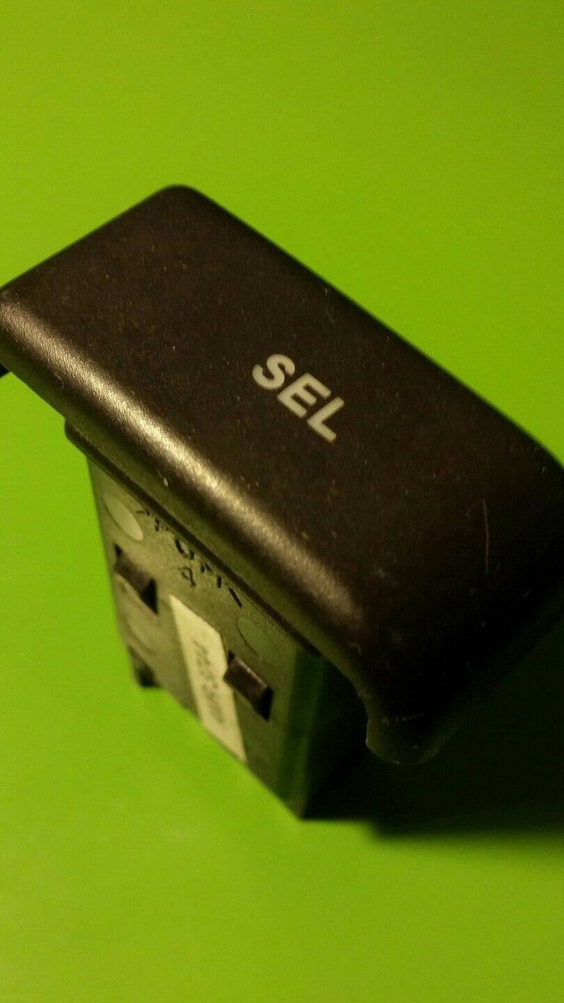 Land Rover Discovery Radio Sel Select Control Switch Push Button  oem