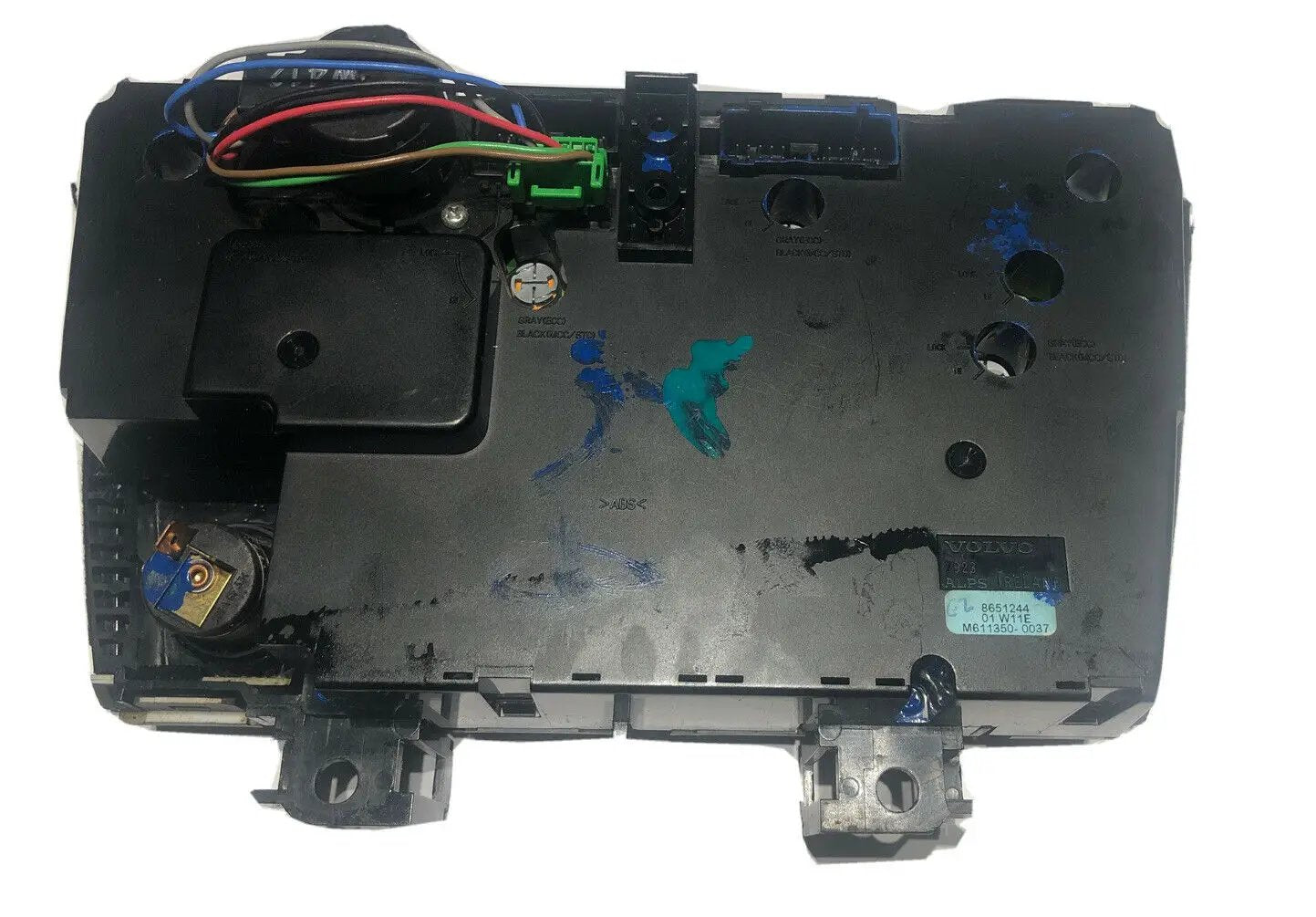 Volvo S60 V70 V70 XC OE Climate Control 8651244 2001-2003 by Volvo