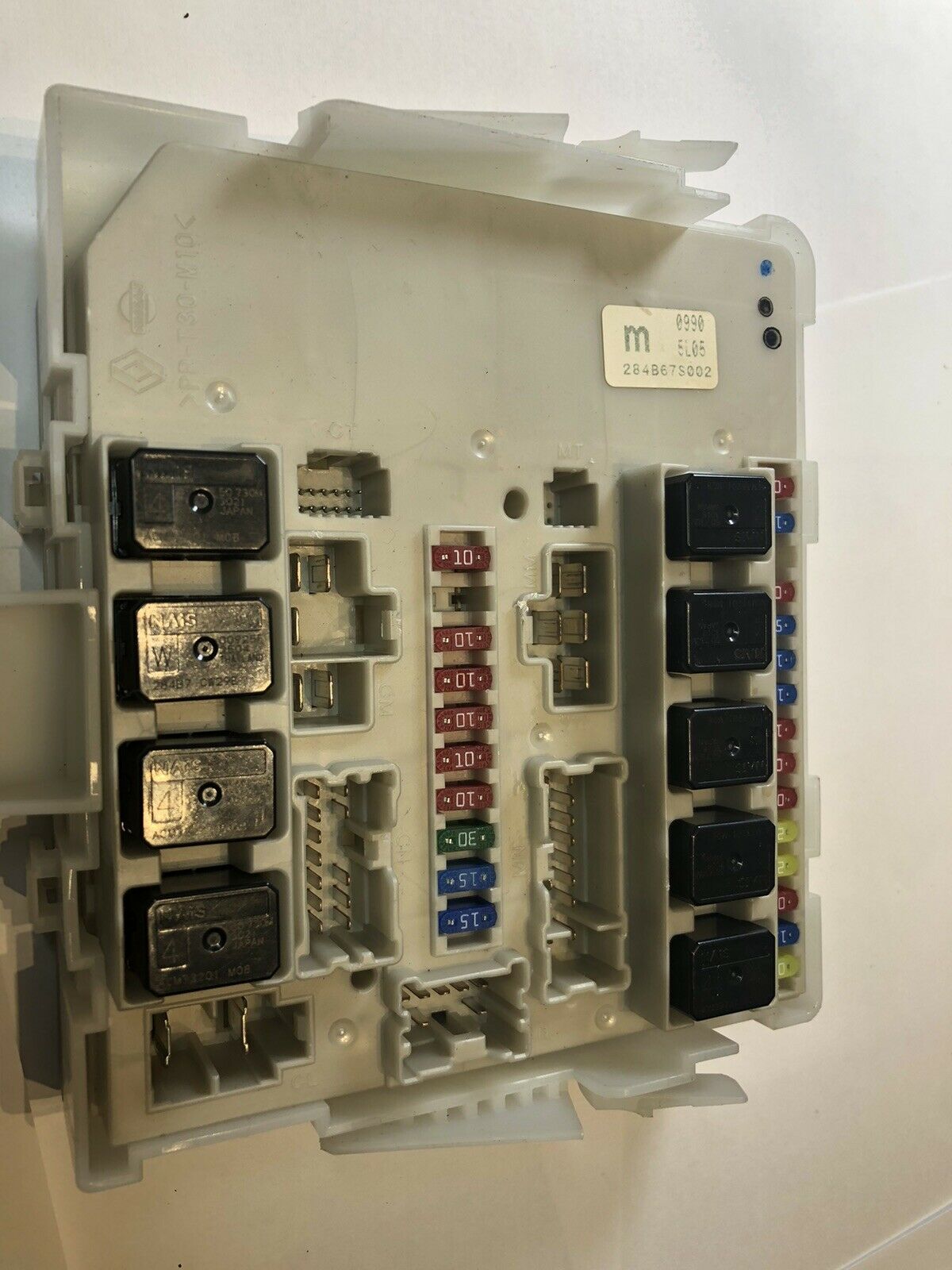04 05 06 07  2004-07 NISSAN TITAN IPDM ENGINE FUSE RELAY BOX 284B6-7S002 OEM