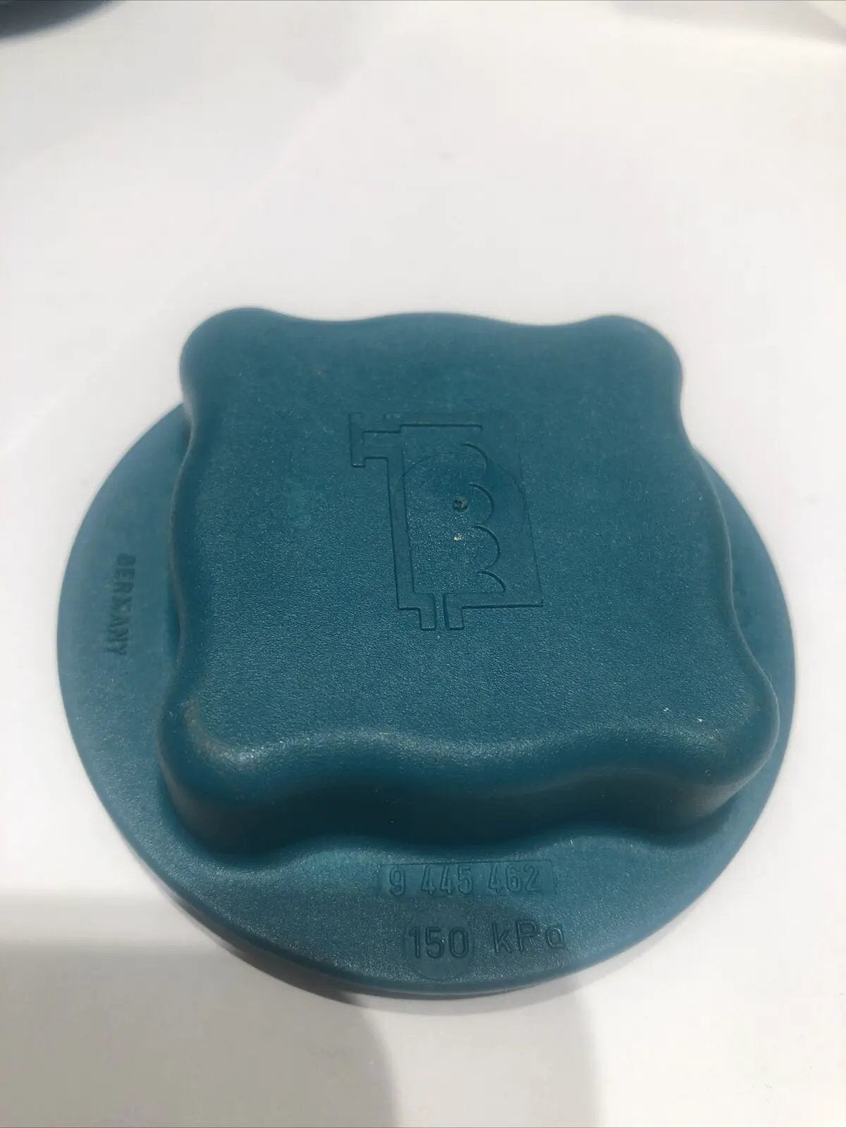 Engine Coolant Reservoir Cap Rein For Volvo 740 760 C70 S60 S80 XC70 XC90 by XC