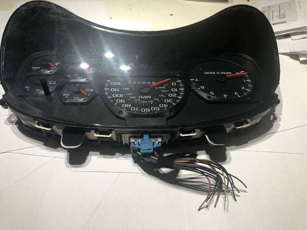 Speedometer Instrument Cluster Dash Panel Gauges 06 Trailblazer EXT 121,515 by Chevrolet