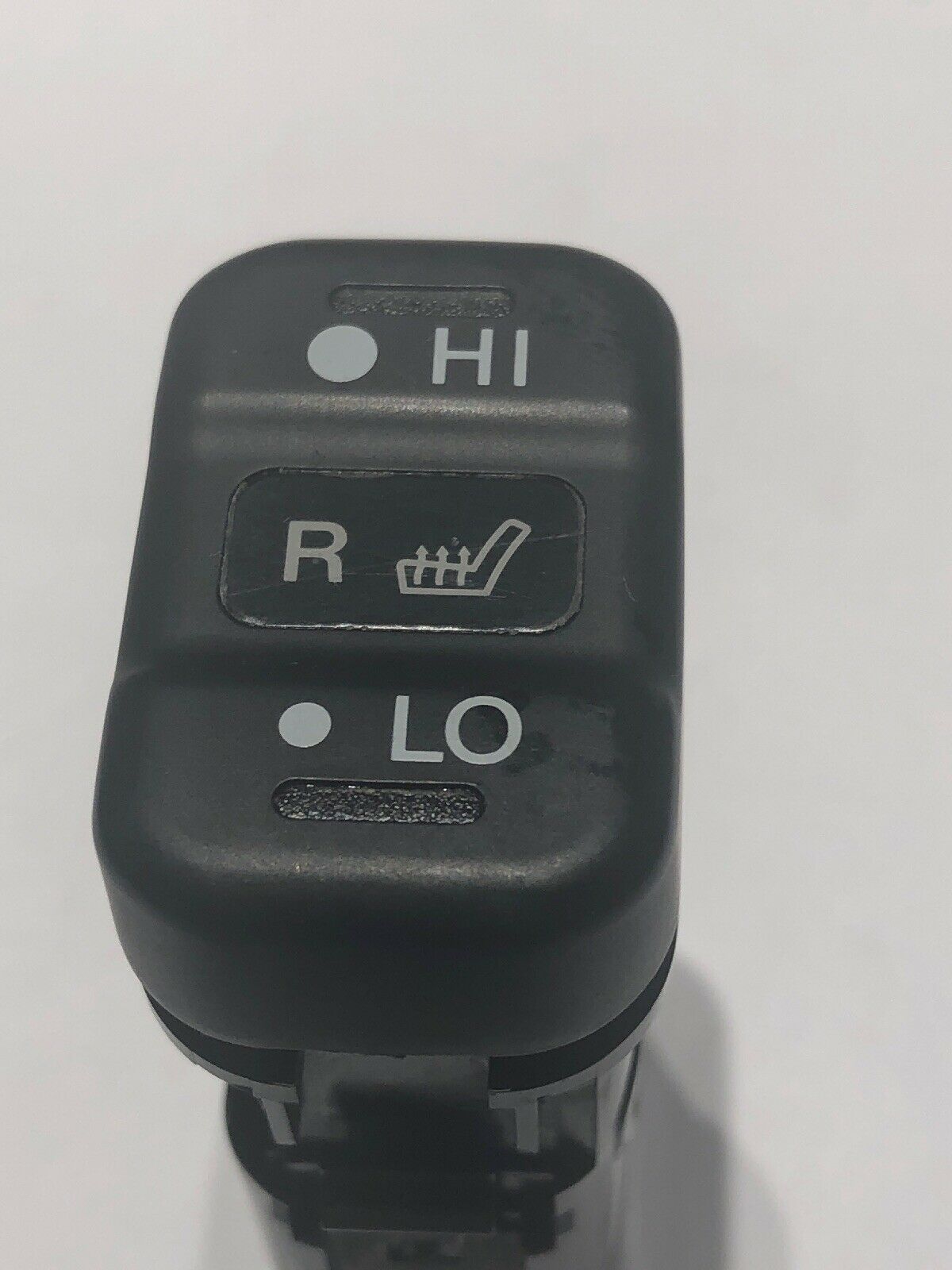04-05 Honda Pilot Passenger Front Seat Heat Switch OEM 38135S9VC01ZA