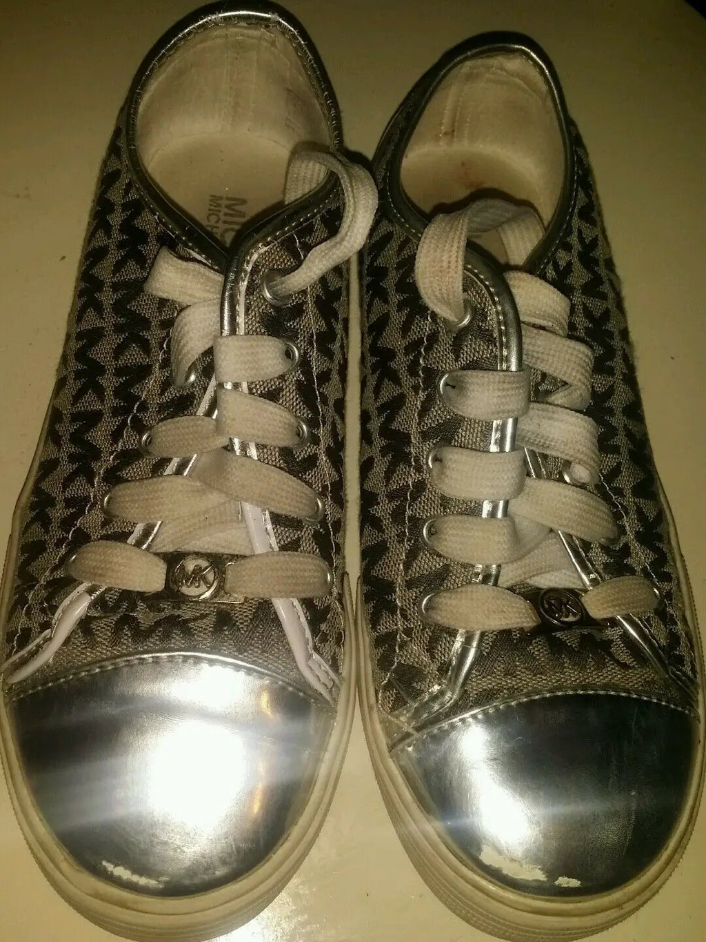 Michael Kors Women's Lace Up Signature Monogram Sneakers Shoes Sz 4 by Michael Kors